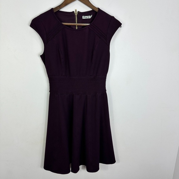 Eliza J Fit Flare Mini Dress Women 8 Plum Cap Sleeve Cocktail Quiet Luxury‎ Chic - Picture 1 of 6